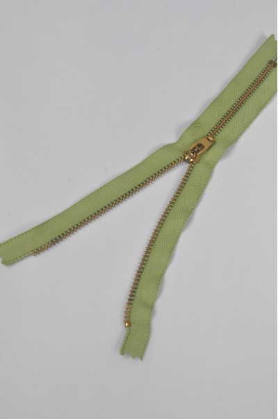 ZIP038  1號拉鏈  金色拉鏈  金屬密尾拉鏈  單頭拉鏈  不設單獨拉鍊訂購 後面照